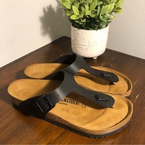 Black Birkenstock Gizeh sandals